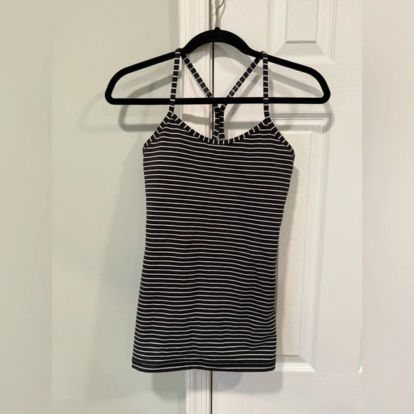 lululemon athletica Tops - Lululemon Women’s 6 Power Y Tank built in bra black and white stripe
